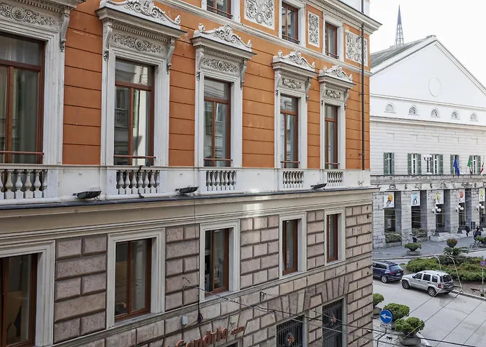 Elegant In The Center By Wonderful Italy *
